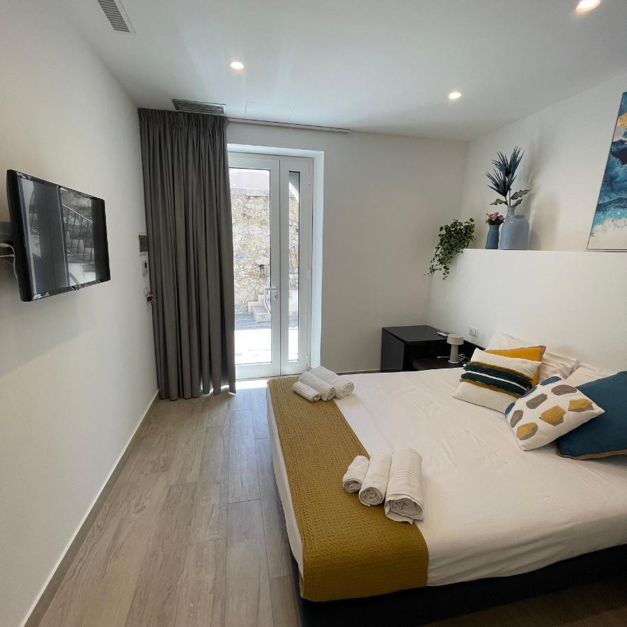 Namuri Luxury Rooms Taormina Exterior photo